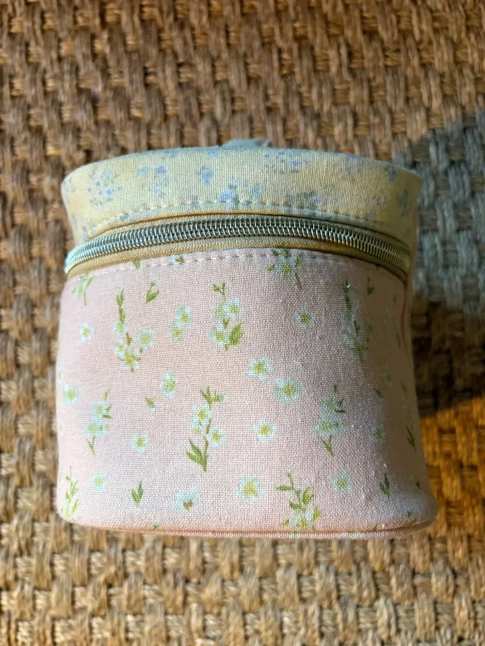 Lucky Brand Travel Makeup & Toiletries Train Case Organizer in Floral Print